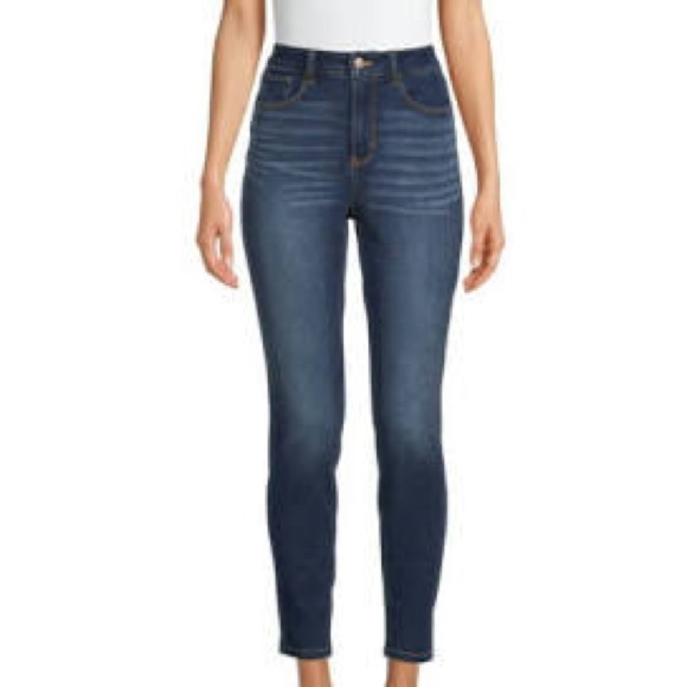(Bonus Jewelry‼️) No boundaries skinny jeans